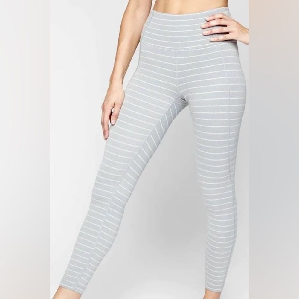 Athleta Stripe Salutation 7/8 Tight Leggings Heather Gray Small 209905